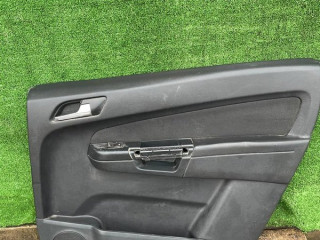 обшивка двери задняя правая Opel Zafira 2 поколение (B) 2007
