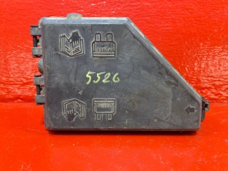 блок предохранителей Land Rover Freelander 1 поколение 2002, 2.0 л., 20T2N, дизель, YQE000260