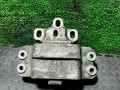 подушка крепления двигателя Volkswagen Golf 5 поколение 2007, 1K0199555 - фото №2