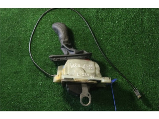кулиса Mercedes-Benz E-Класс W211/S211 2004, 211267012