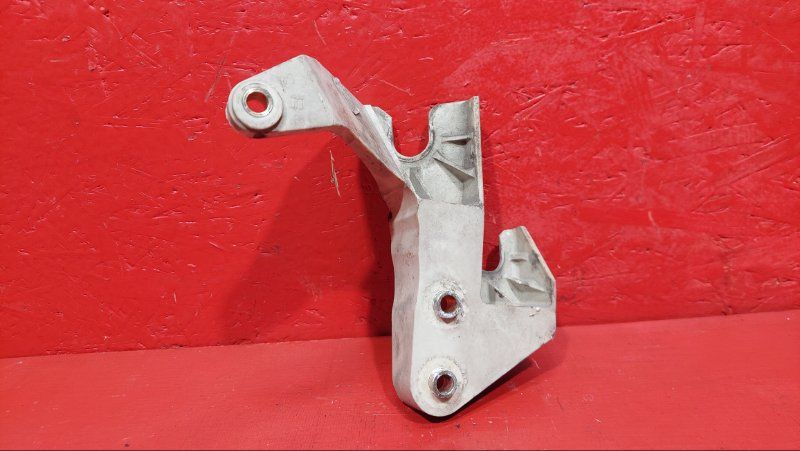 кронштейн (крепление) Peugeot 207 1 поколение 2007, 1.4 л., KFU (ET3J4), бензин, 9639806880 - фото №1