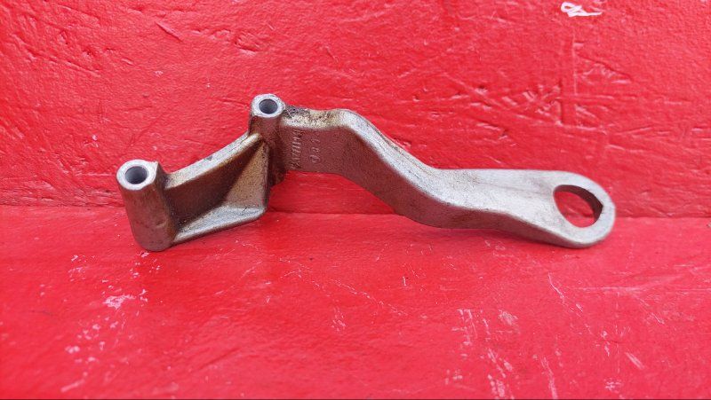 кронштейн двигателя Mercedes-Benz E-Класс W211/S211 W211 2005, A2711941 - фото №1