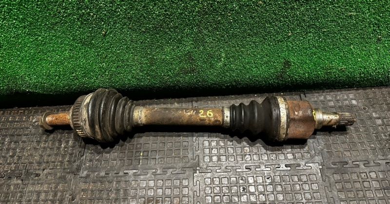 полуось передняя левая (приводной вал, ШРУС) Peugeot 307 1 поколение 2004, 9645967480 - фото №1