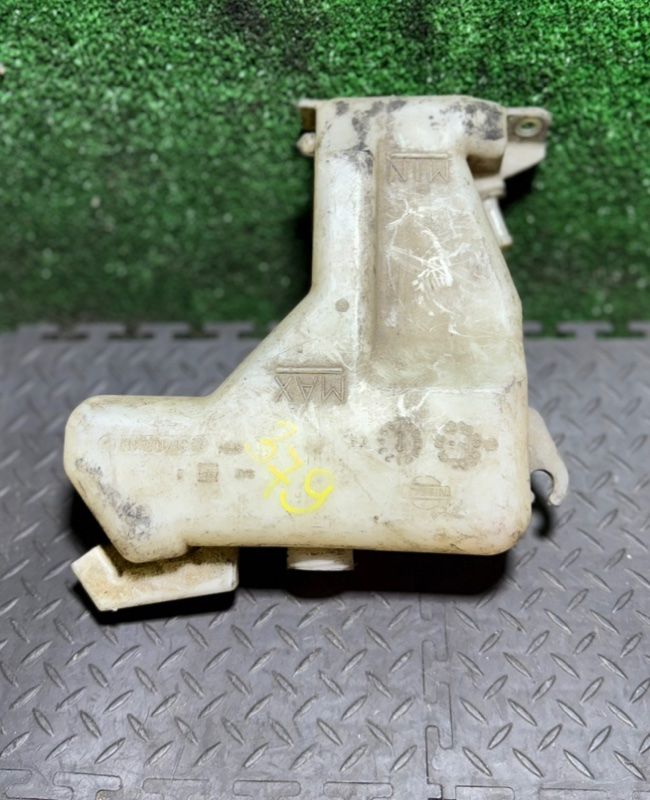 бачок расширительный Nissan Primera P12 2004, 217108M410 - фото №1