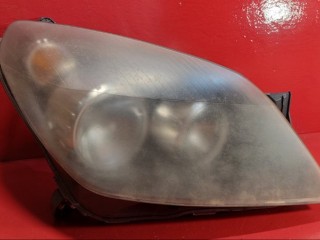 фара правая Opel Astra H 2004, 1.4 л., Z 14 XEP, бензин, 1LG27037004