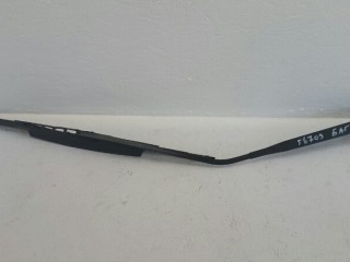 Поводок щетки стеклоочистителя Mazda 6 1 поколение [рестайлинг] 2006, 1.8 л., L813, бензин