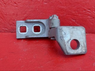 петля двери Opel Corsa D 2010, 13180564