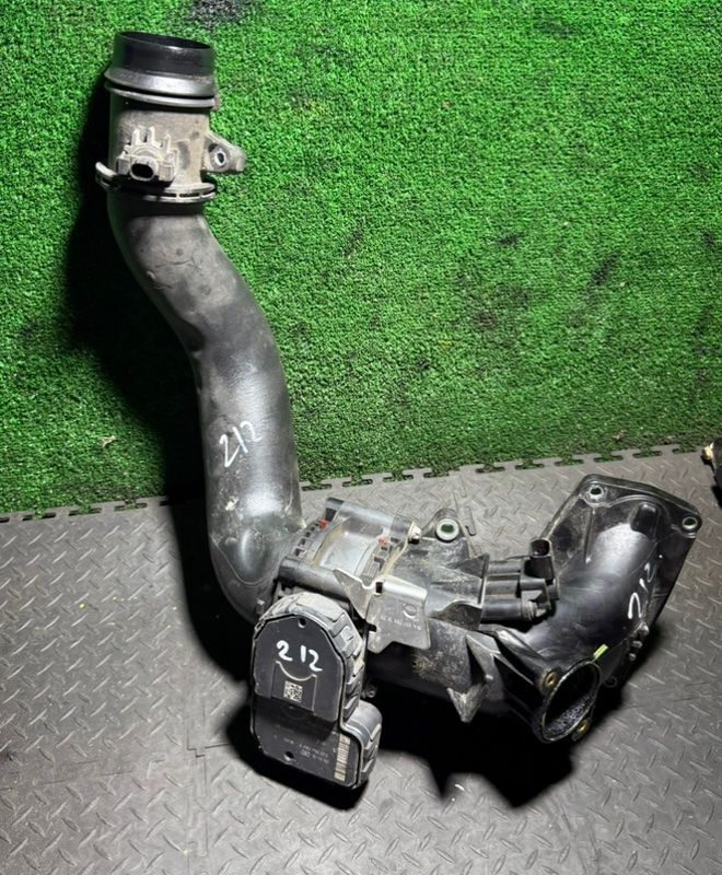 патрубок интеркулера Mercedes-Benz E-Класс W212/S212/C207/A207 2011, A6510900242 - фото №1