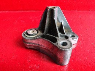 кронштейн (крепление) Ford Focus 3 поколение 2013, 8886002, CV616P093Z