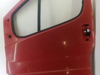 дверь Renault Trafic 2 поколение 2004