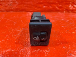 кнопка (выключатель) Toyota Avensis 3 поколение (T270) 2011, 2.0 л., 1AD-FTV, дизель, 8415202040