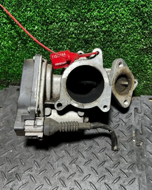 заслонка дроссельная Audi A4 B7 2007, 03G131501B - фото №1