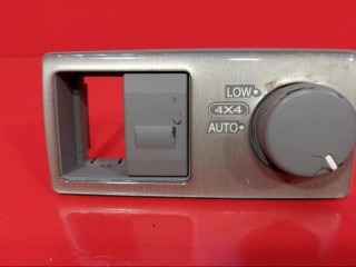 Кнопка включения полного привода Kia Sorento 1 поколение 2005, 932503E100FC