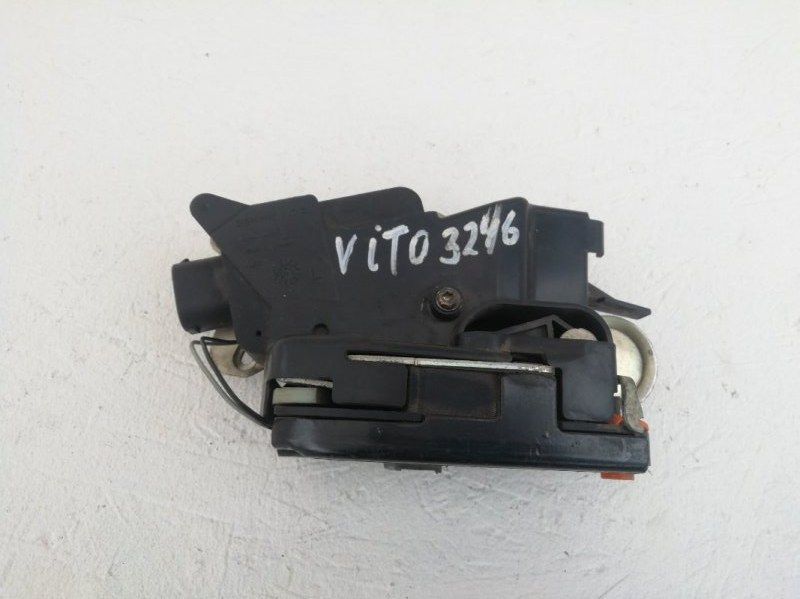 замок двери Mercedes-Benz Vito W639 2005, OM646, 6397300435 - фото №1