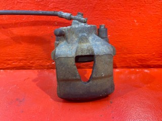 суппорт передний правый Volkswagen Beetle 2 поколение 2001, 1.6 л., AYD, бензин, 1K0615124D