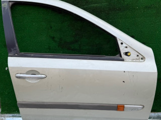 дверь передняя правая Renault Laguna 2 поколение 2003