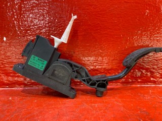 педаль Volkswagen Beetle 2 поколение 2001, 1.6 л., AYD, бензин, 1J2721503A