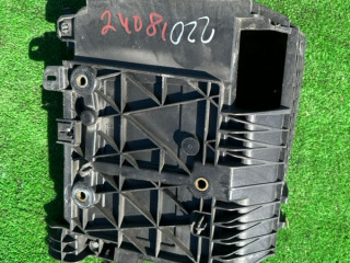 крепление аккумулятора Renault Scenic 2 поколение 2005, 1.5 л., 8200467409