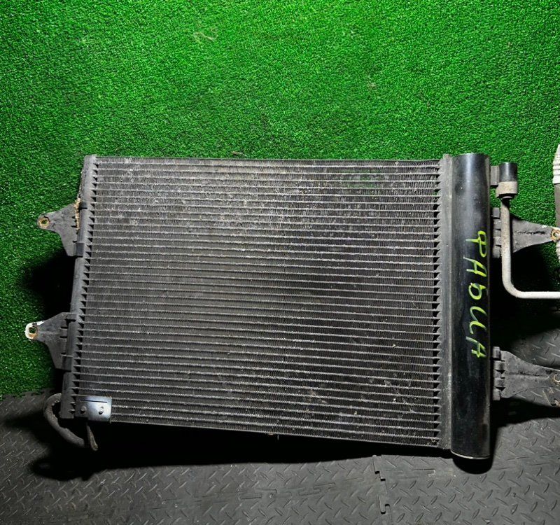 радиатор кондиционера Volkswagen Polo 4 поколение 2002, 6Q0820111B - фото №1