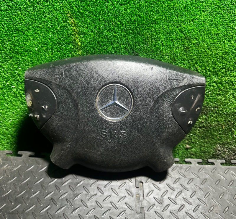 подушка безопасности водителя Mercedes-Benz E-Класс W211/S211 2003, 61860240 - фото №1