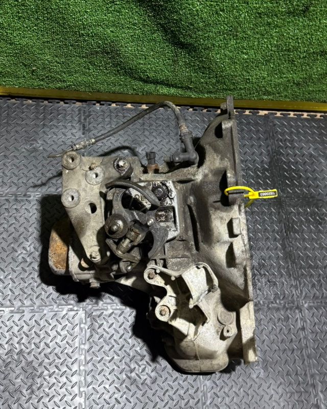 КПП механическая (МКПП) Opel Zafira 2 поколение (B) 2007, 1.8 л., F17C419 - фото №1