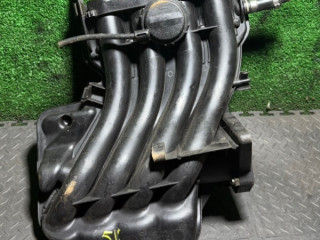 коллектор впускной Volkswagen Golf 4 поколение 2000, 06A133185