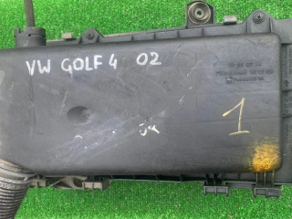 корпус воздушного фильтра Volkswagen Golf 4 поколение 2000, 1.9 л., 1J0129607