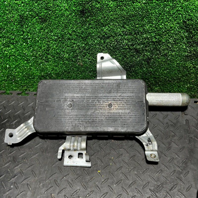 подушка безопасности коленная Mercedes-Benz C-Класс W203/S203/CL203 2002, 2.2 л., A2038602605 - фото №1