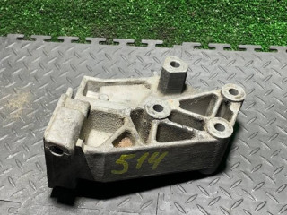 кронштейн двигателя Renault Laguna 1 поколение 1996, 2.0 л., 7700817177