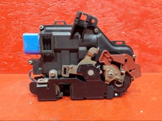 замок двери Audi A3 8P 2005, 2.0 л., BKD, дизель, 4E2837016