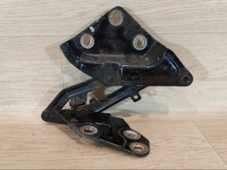 петля капота Volkswagen Touareg 1 поколение (2002 - 2007), 7L6823302