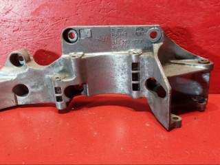 кронштейн (крепление) Volkswagen Beetle 2 поколение 2001, 1.6 л., AYD, бензин, 06A903143P