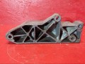 кронштейн (крепление) Land Rover Freelander 1 поколение 2002, 2.0 л., 20T2N, дизель, 11162247711 - фото №3