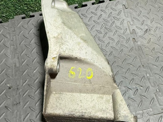 кронштейн двигателя Volkswagen Passat B5 2000, 1.9 л., 8D0199307P