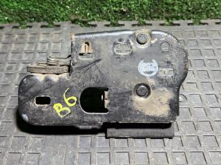 замок капота Volkswagen Passat B6 2006, 2.0 л., дизель, МКПП, универсал, 3C0823480