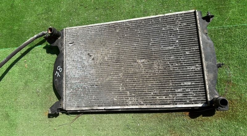радиатор кондиционера Audi A4 B6 2003, 8E0260401D - фото №1