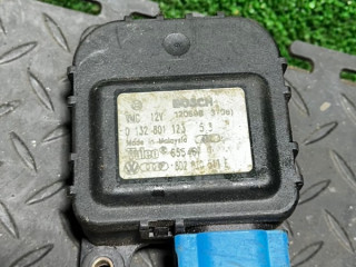 моторчик заслонки печки Audi A6 4B/C5 [рестайлинг] 2001, 132801123