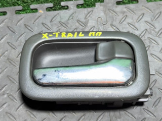 ручка внутренняя передняя правая Nissan X-Trail T30 2004
