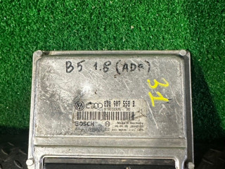 блок управления двигателем Volkswagen Passat B5 1999, 8D0907558B
