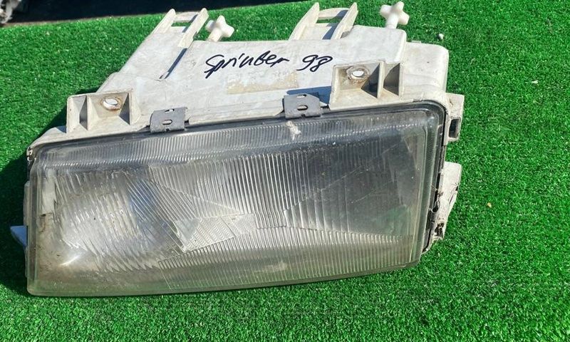 фара левая Mercedes-Benz Sprinter W901-904 1998, 2.2 л., 14377300 - фото №1