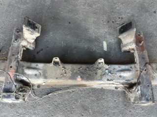 балка подвески задняя Volkswagen LT 2 поколение 2005, 2.5 л., AGX, дизель, 2D0401031C