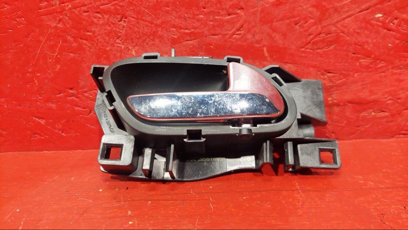 ручка внутренняя Peugeot 207 1 поколение 2007, 1.4 л., KFU (ET3J4), бензин, 96555516VD - фото №1