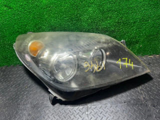 фара правая Opel Astra H 2006, 1LG27037004