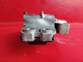 подушка крепления двигателя Volkswagen Passat B6 2006, 3C0199555P - фото №4