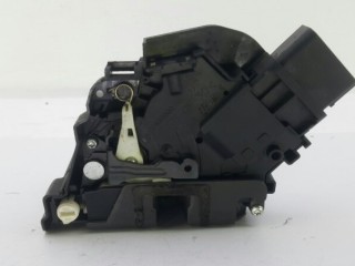 замок двери Ford Focus 2 поколение 2008, 4M5AH26413