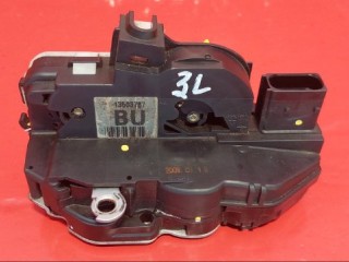 замок двери Opel Astra G 2009, 13503787