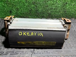 подушка безопасности пассажира Skoda Octavia 1 поколение (A4) 1997, 1.6 л., бензин, лифтбэк