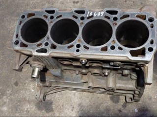 блок цилиндров Opel Signum 2009, 1.9 л., Z 19 DT, дизель, 55182303