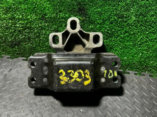 подушка крепления двигателя Volkswagen Golf 5 поколение 2007, 1K0199555