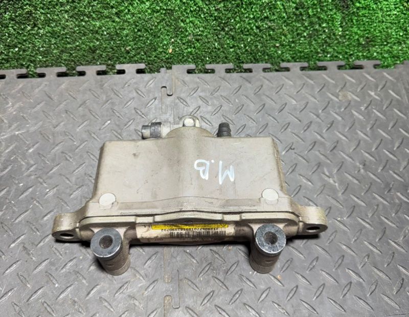 петля капота Mercedes-Benz E-Класс W212/S212/C207/A207 2010, A2129067701 - фото №1